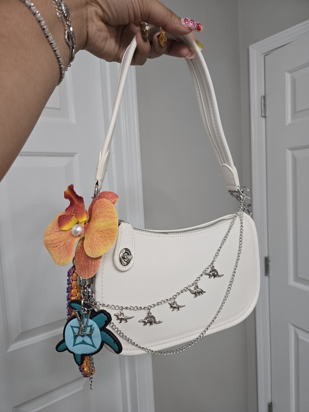 White Shoulder Bag Pouchette